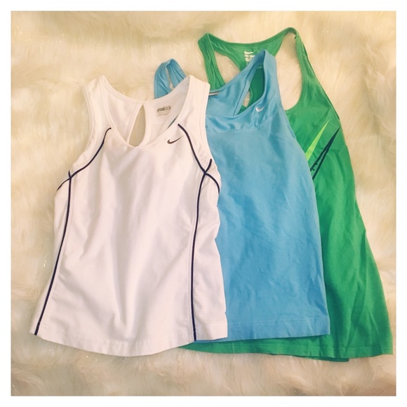 Nike Tops - Nike tanks lot of 3